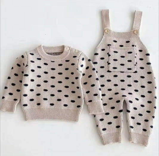 Dotted knit set